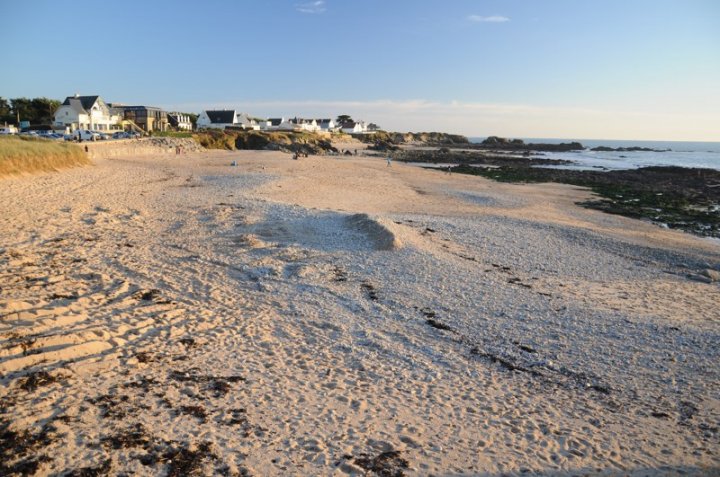 ΞPlage de la Baie de la Govelle Batz sur Mer Plages - Côte d‘Amour